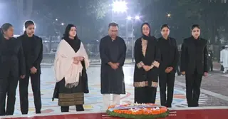 কেন্দ্রীয় শহিদ মিনারে ভাষা শহিদদের প্রতি প্রধানমন্ত্রীর শ্রদ্ধা নিবেদন